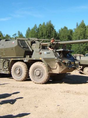 SFL Kanonenhaubitze 152mm DANA