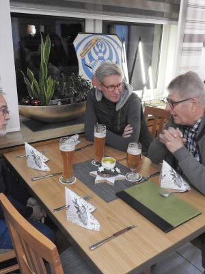 Ehemaligentreffen-FmKp-946-2023-087